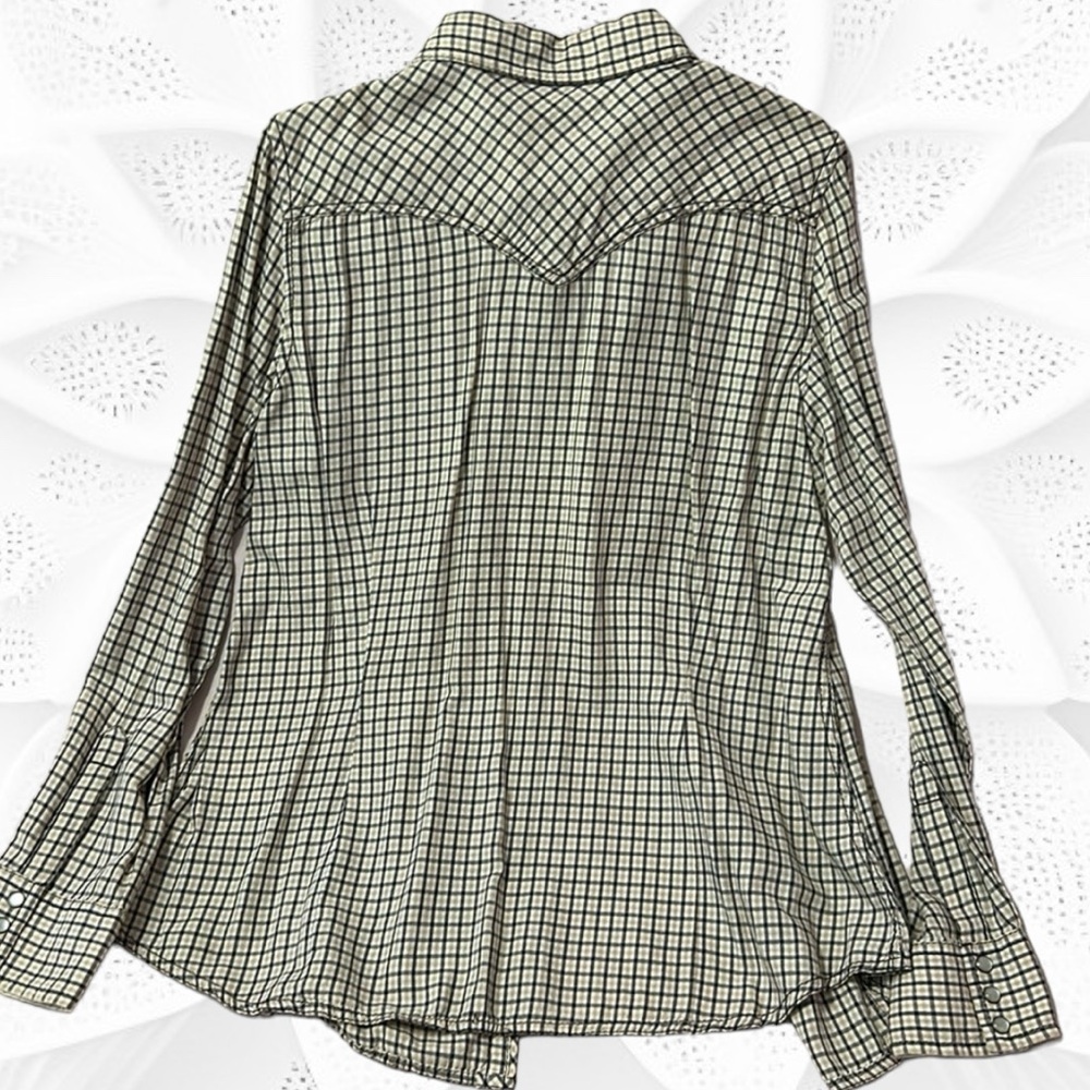Long sleeve button down shirt. Western style. Checkered print. Snap buttons. - Picture 2 of 7
